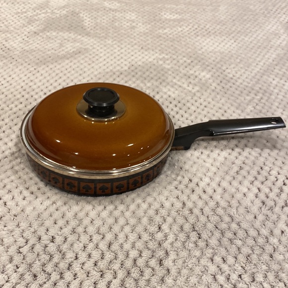 Vintage MCM Westbend Japanese mushroom spade sauce pan with lid - Picture 2 of 7